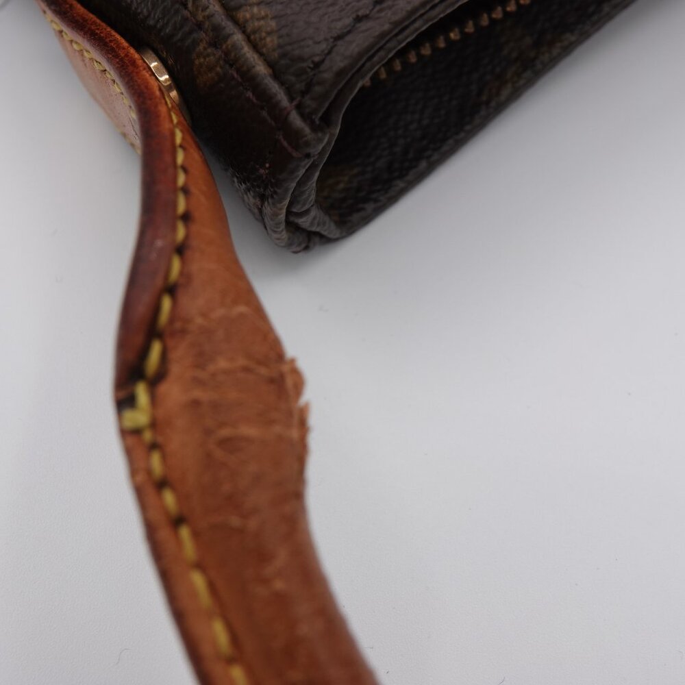 Louis Vuitton Monogram Looping GM Shoulder Bag - Picture 9 of 16
